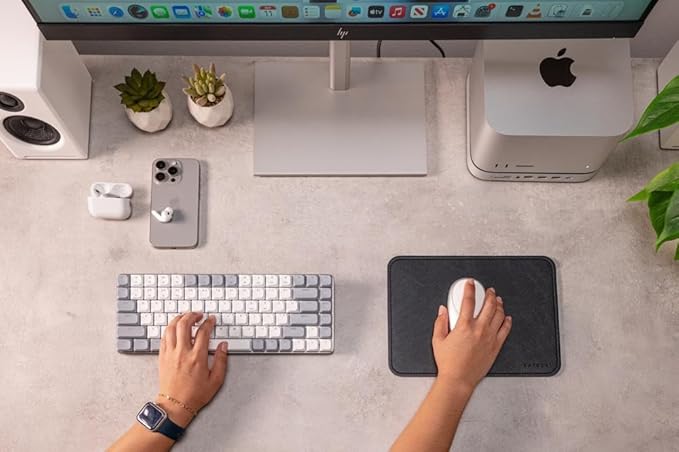 Satechi Vegan-Leather Mouse Pad, Ergonomic, Reversible, Scratch and Water Resistant, Easy to Clean, for Office and Home, 9.8" x 7.5" x 0.14" - Black