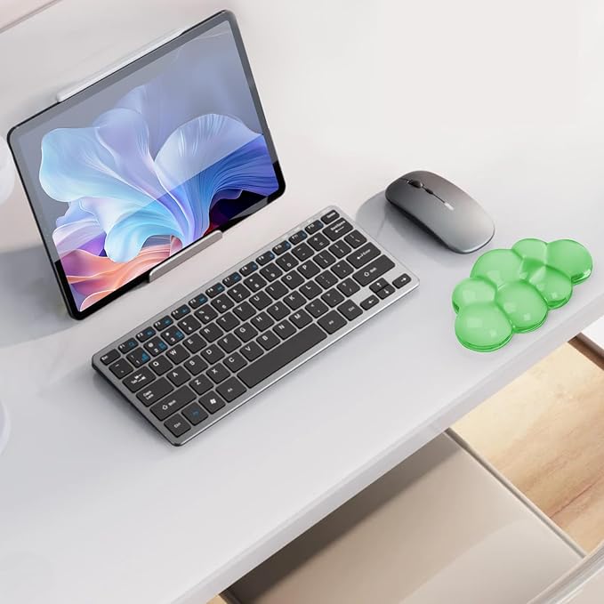 Gel Cloud Mouse Wrist Rest, Cute Wrist Support and Arm Support for Mouse Rest Typing Pain Relief,Suitable for Office/Computer/Laptop/Gaming (Transparent Green)