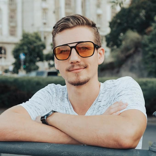 FEISEDY Orange Blue Light Blocking Glasses for Woman Men Amber Lenses Computer Gaming Glasses for Better Sleep