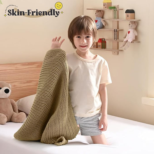 Guohaoi Knitted Weighted Lap Pad (Beige 20"x30" 2lbs) No Beads Cooling Weighted Blanket Kids for Nap, Breathable Chunky Knit Blanket, Small Throw Blanket for Travel Indoor Outdoor