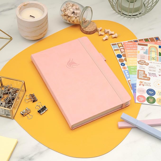 Clever Fox Positivity Journal – Daily Gratitude & Affirmation with Prompts – Motivational Mental Health Notebook with Habit Tracker (Light Pink)