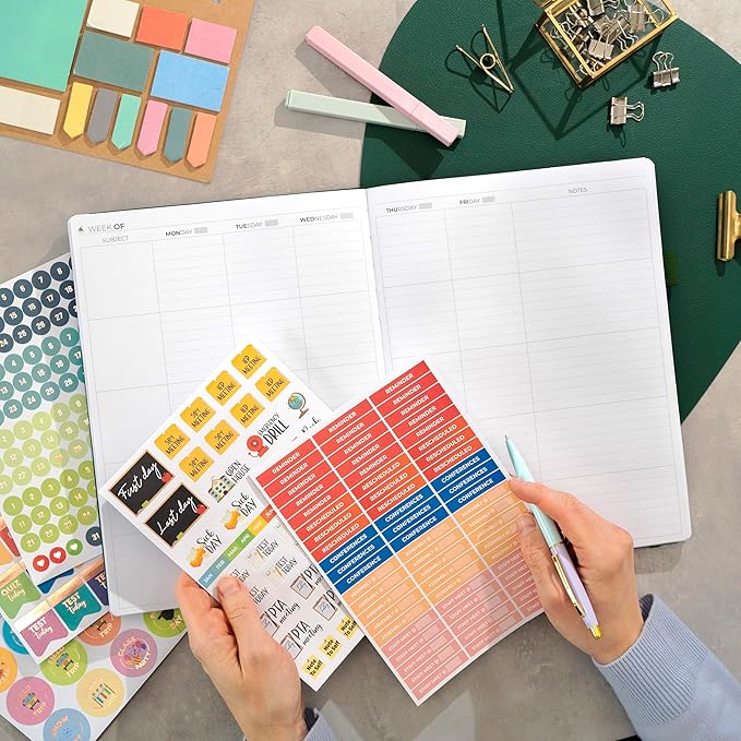 Clever Fox Teacher Planner – School Year Planner with Calendars & Lesson Plans – Book for Classroom & Homeschool Organization, A4 (Dark Green)