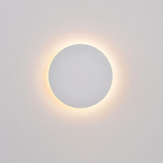 Modern Minimalist Wall Light White Round Disc Wall Sconce Metal Circular Stairwell Lighting Dimmable LED Sconce for Living Room Bedroom