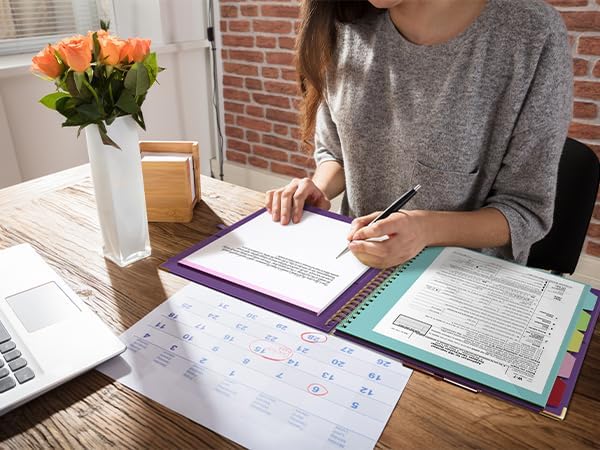 Ospelelf Clipboard with Storage 8.5 X 11，Padfolio Organizer, Spiral Portfolio Letter Size with Notepad, Pen Holder, 5 Extra Folder Divider Pages, Elastic Closure Nurse Office Essentials (Purple)