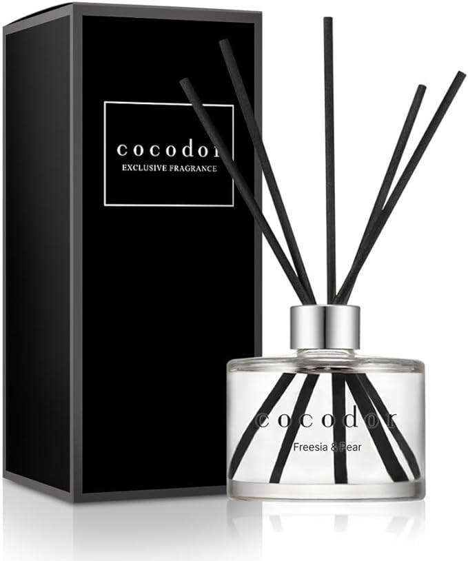 COCODOR Signature Reed Diffuser Set/Freesia&Pear / 6.7oz /1 Pack/Home Fragrance Diffuser, Oil Scent Diffuser for Bathroom Shelf Decor