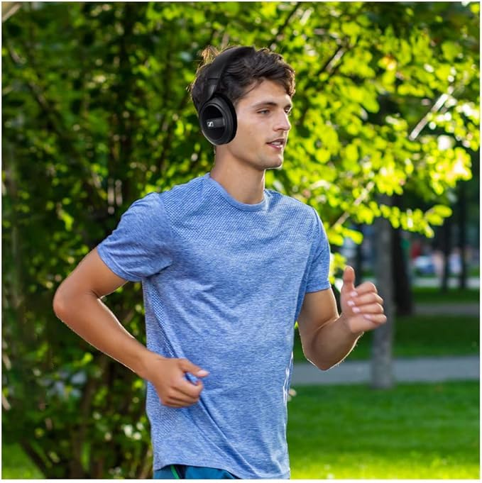 SENNHEISER HD 569 Closed Back Headphone