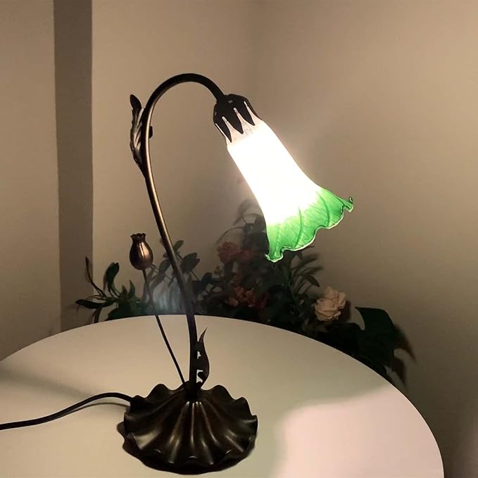 Bieye LS05 Lily Flower Blown Glass Lampshade (White Green, Opening I.D. 1.26" x O.D. 1.5")