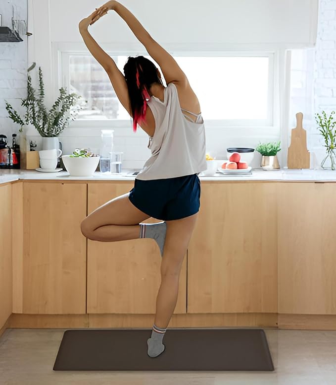 Anti Fatigue Kitchen Rugs Kitchen Mats for Floor,Cushioned Non-Slip Waterproof Ergonomic Comfort Rug Standing Mat for Kitchen,Doing Dishes,Floor,Home,Office,Sink,Laundry,Brown,17.3"x47.2"