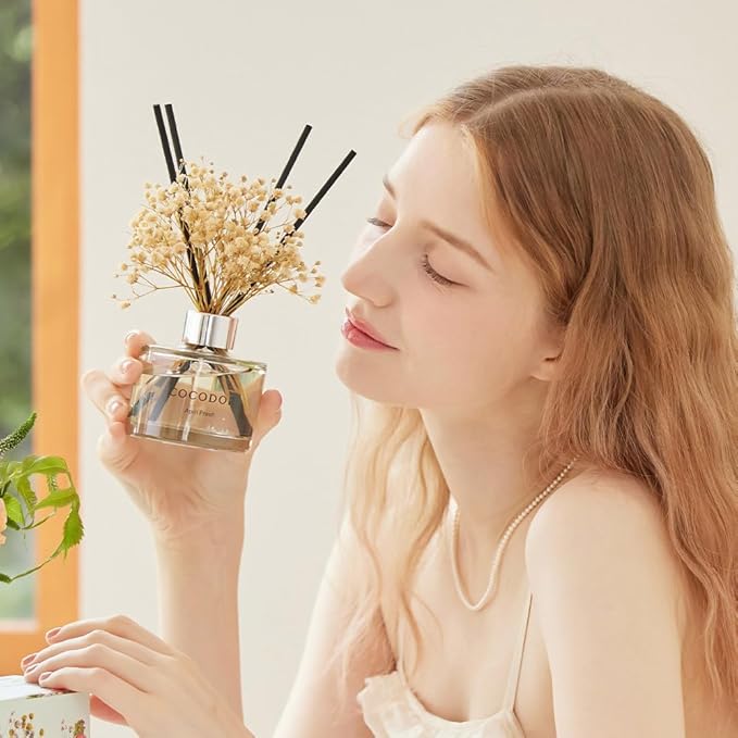 COCODOR Flower Reed Diffuser Set / 6.7oz / Gardenia/Scent Diffuser with Sticks Home Fragrance Reed Diffuser for Bathroom Shelf Decor