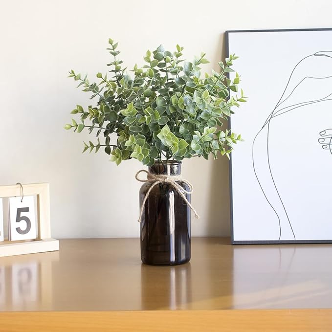 Fake Eucalyptus Stems in Black Glass Vase with Faux Water,14" Artificial Plants Eucalyptus Leaves for Home Office, Farmhouse and Wedding Centerpieces（Green）