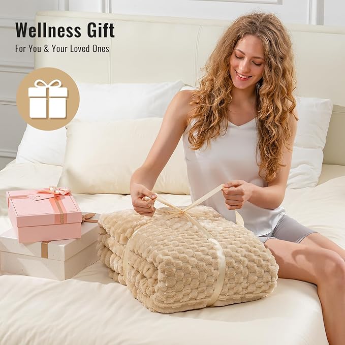 Uttermara Fleece Weighted Blanket for Adults Queen Size 15lbs, Soft Sherpa Weighted Blankets for Sleeping and Calming, Fuzzy Heavy Blanket for Bed and Couch, 60 x 80 Inches, Light Brown