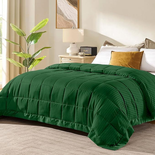 downluxe Queen Size Blanket with Satin Trim, Lightweight Down Alternative Blankets Queen Size for All Season, Machine Washable (Emerald Green, 90x90 Inch)