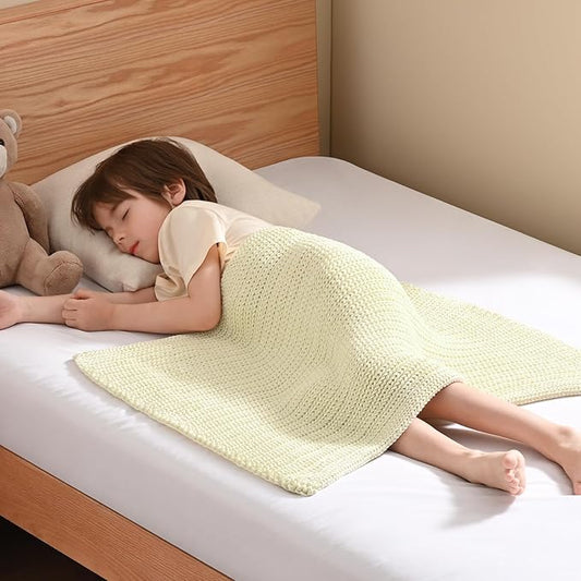 Guohaoi Knitted Weighted Lap Pad (Cream 20"x30" 2lbs) No Beads Cooling Weighted Blanket Kids for Nap, Breathable Chunky Knit Blanket, Small Throw Blanket for Travel Indoor Outdoor