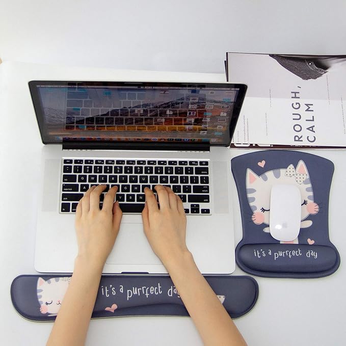 RICHEN Keyboard Wrist Rest Pad and Mouse Wrist Rest Support Mouse Pad Set,Sturdy & Comfortable & Lightweight for Easy Typing & Pain Relief-Ergonomic Support (Cute Cat)