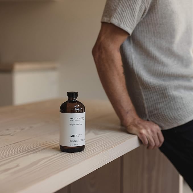 AromaTech Vanilla Bourbon Aroma Essential Oil Blend: Luxury Hotel Inspired Aromatherapy with Vanilla Bean, Bourbon & Oak Barrel for Ultrasonic Diffusers & Nebulizers - 16 fl oz, 500 mL