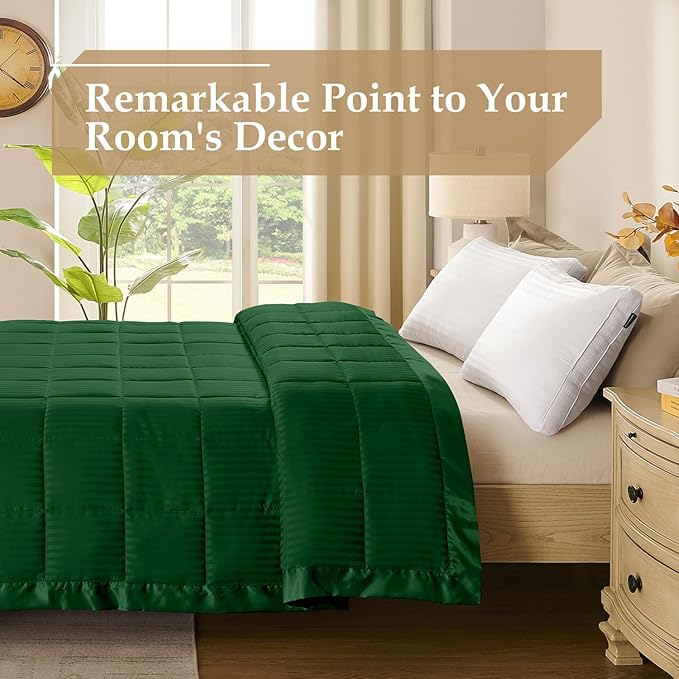 downluxe King Size Blanket with Satin Trim, Lightweight Down Alternative King Blanket for All Season, Machine Washable (Emerald Green, 108 x 90 Inch)