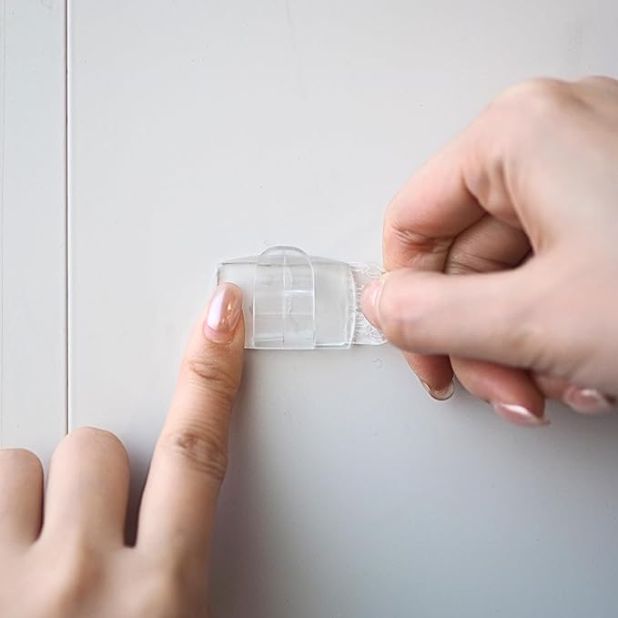 60 Large Clips+72 Strips, Indoor Large Clear Cord Clips with Adhesive Strips, Damage-Free Wall Hooks for Hanging, Removable Cable Clips for Electrical Cables, Lights and Decorations