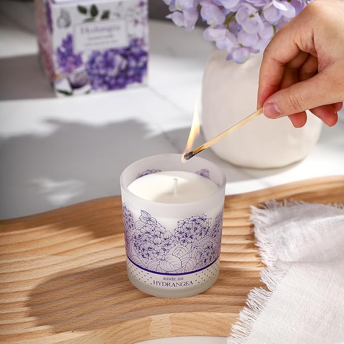 Scented Candle - Hydrangea - 6oz Aromatherapy Soy Wax Jar Candle for Home, Gifts for Women - 170g