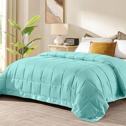 downluxe King Size Blanket with Satin Trim, Lightweight Down Alternative King Blanket for All Season, Machine Washable (Mint Green, 108 x 90 Inch)