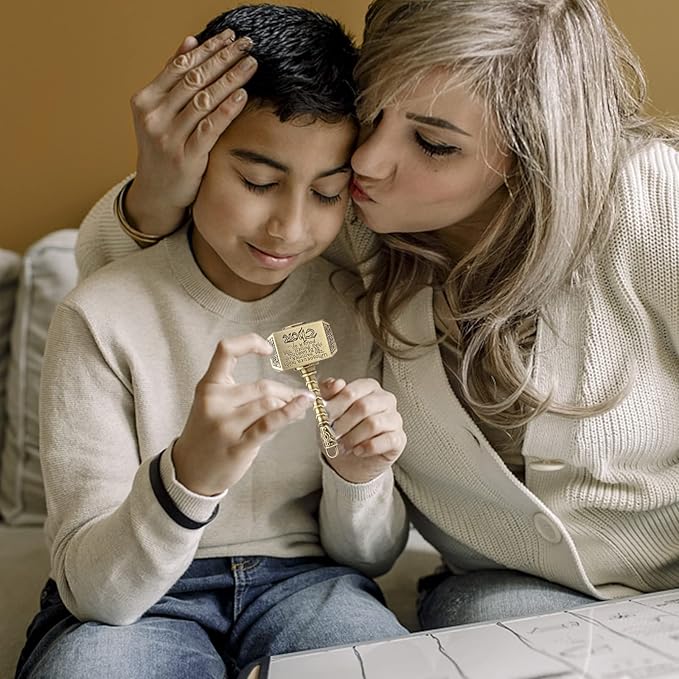 Fidget Chain Hammer Spinners Metal Cool Finger Hand Spinner Fidget Cube Block Anxiety Toy Focus Copper Fidget Toys Fingertip Gyro Stress Relief for Kids Adults(Bronze)