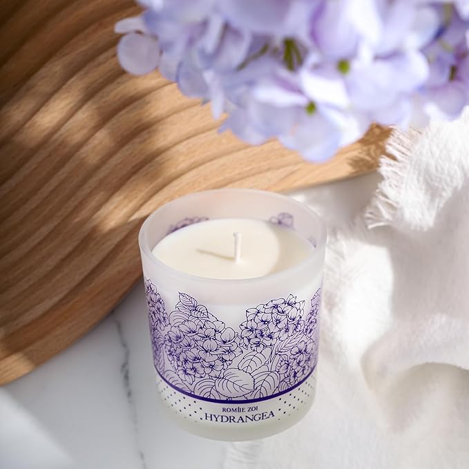 Scented Candle - Hydrangea - 6oz Aromatherapy Soy Wax Jar Candle for Home, Gifts for Women - 170g