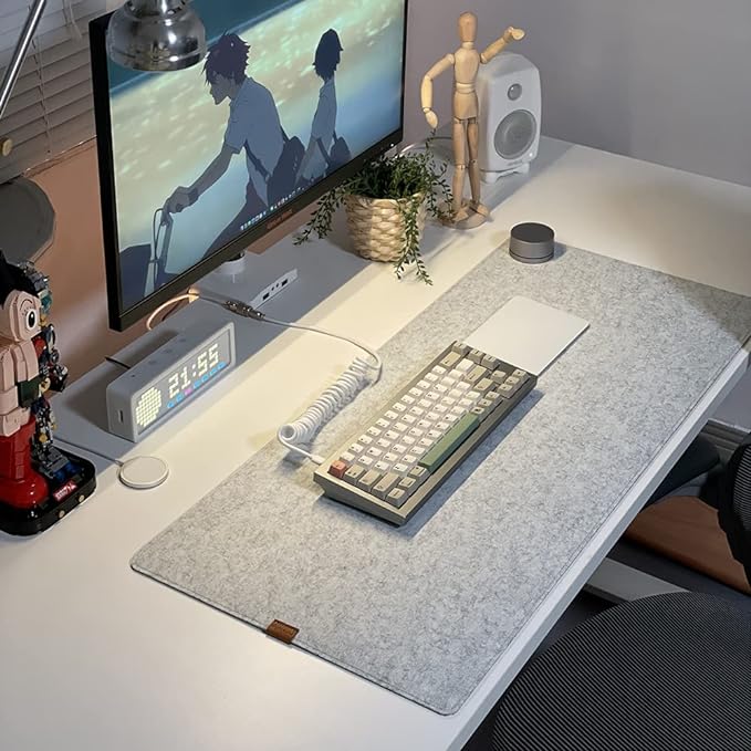 Bright Stone Felt Desk Mat,Non-Slip Mouse Pad, 31.5"x15.7" Office Supplies Desk Protector, Desk Accessories for Home and Office (Light Gray)