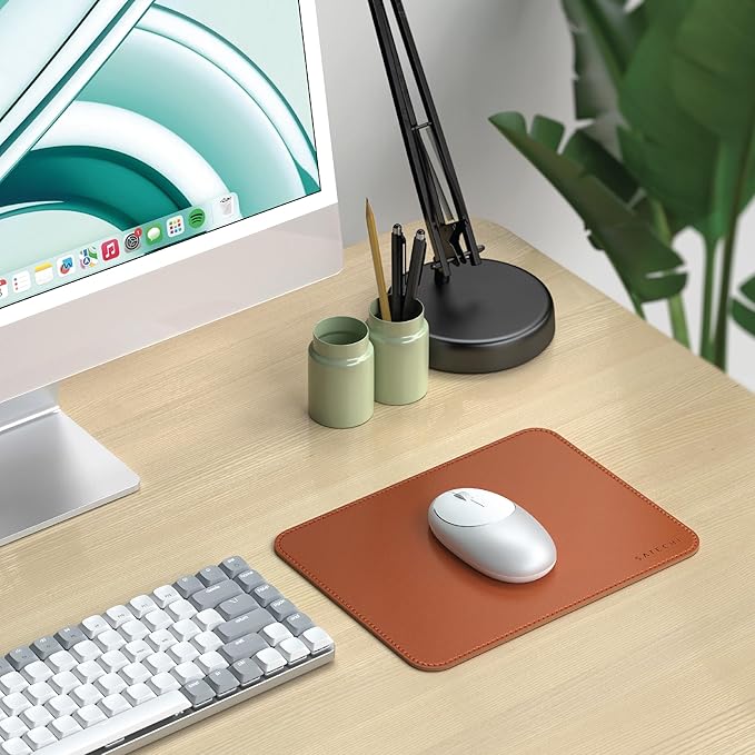 Satechi Vegan-Leather Mouse Pad, Ergonomic, Reversible, Scratch and Water Resistant, Easy to Clean, for Office and Home, 9.8" x 7.5" x 0.14" - Brown