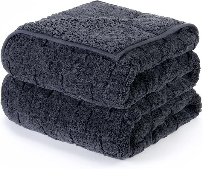 Kivik Dual Sided Weighted Blankets for Adults, Buttery Soft Stylish Checkered Heavy Blankets for Couch Sofa Bed - Ultra-Fluffy Fabric Brings Cloud-Like Comfort (60"x80"，Black，20 Pounds)