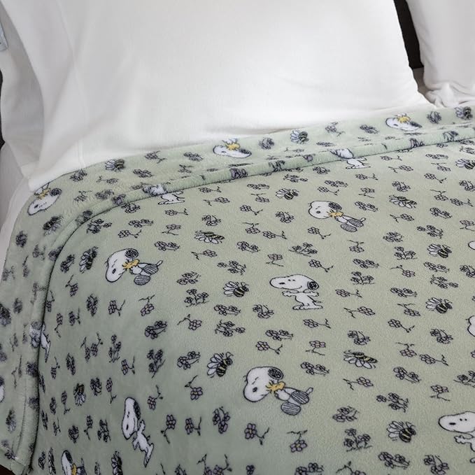 Berkshire Blanket Peanuts® VelvetLoft® Cute Character Snoopy Plush Blanket,Peanuts Snoopy & Woodstock New Flower and Bees Sage,Twin 60 in x 90 in (Official Peanuts® Product)