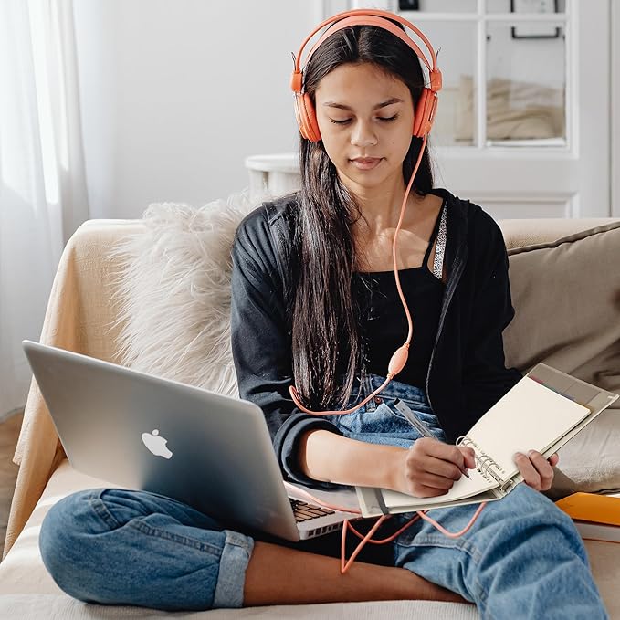 CAGIE A5 Binder 6 Ring Notebook with Dividers Refillable Planner Binder with Pockets, Refill Paper Include Planning Square Ruled and Dotted Pages, 6.89 x 9.25 In, (Blue, A5 Daily&Dot Page)