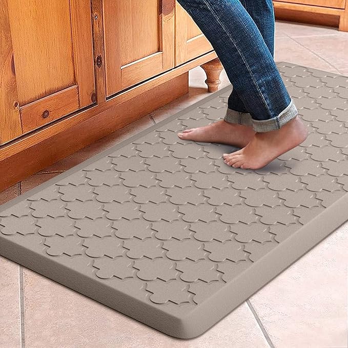 WISELIFE Kitchen Mat Cushioned Anti Fatigue Floor Mat,17.3"x39", Thick Non Slip Waterproof Kitchen Rugs and Mats,Heavy Duty PVC Foam Standing Mat for Kitchen,Floor,Home,Desk,Sink,Laundry,Khaki