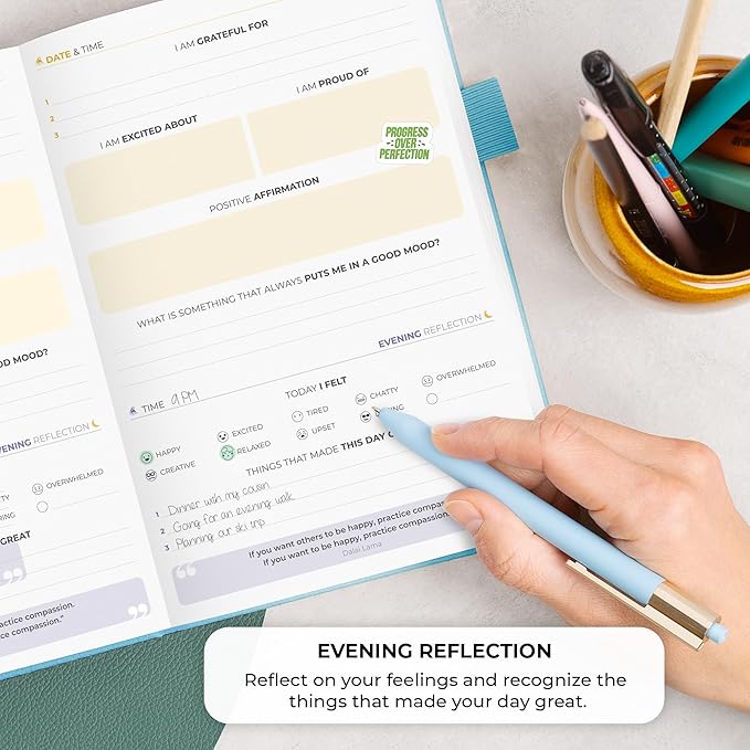 Clever Fox Four-Minute Journal – Daily Positivity Journal with Prompts – Motivational Affirmation, Mental Health & Habit Tracker (Aquamarine)