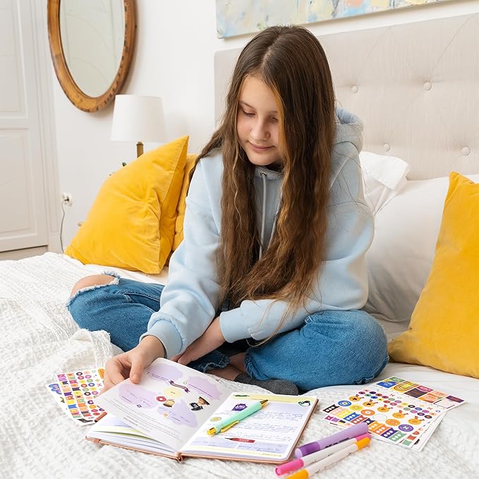 Clever Fox Empowering Journal for Teen Girls – Guided Self-Love Diary with Prompts – Gratitude & Manifestation Notebook, Teenage Gifts (Peach Pink)