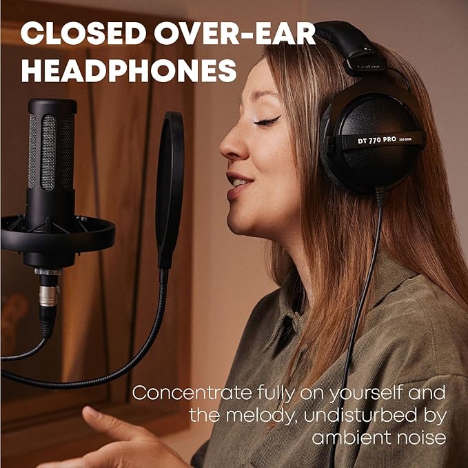 beyerdynamic DT 770 PRO - 250 OHM LE DT 770 Pro 250 ohm Professional Studio Headphones (Limited Black Edition)