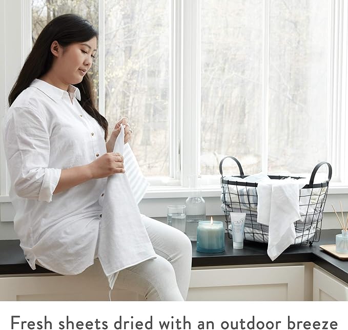 Thymes Petite Reed Diffuser Set – Includes Rattan Wood Sticks, Fragrance Oil, & Glass Bottle – Home Fragrance Oil Diffuser – Luxury Home Decor – Guest Bathroom Essentials (Washed Linen, 4 fl oz)