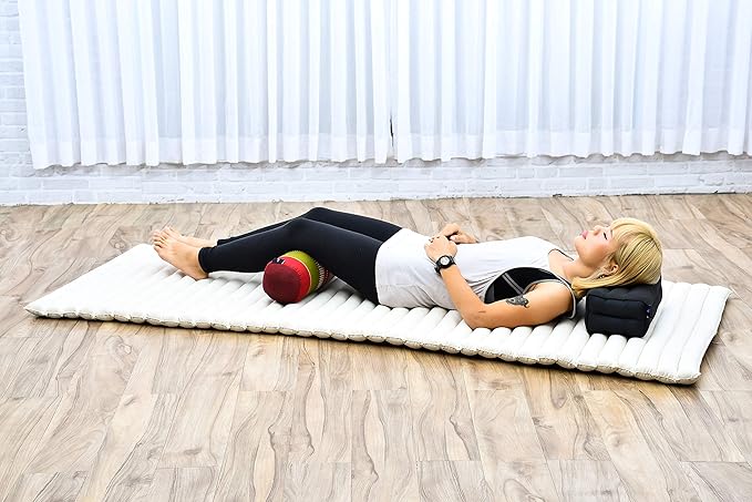 Leewadee Small Yoga Bolster – Shape-Retaining Cervical Neck Roll, Tube Pillow for Comfortable Reading, Kapok Filling, 22 x 6 x 6 inches