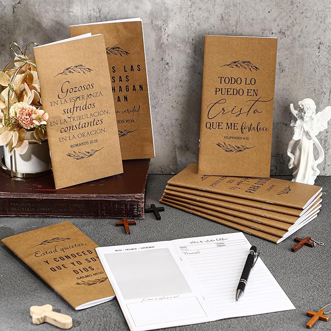 Qilery 30 Pcs Christian Gifts Bulk Pocket Planner 2025-2026 Prayer Journals for Women Men to Do List Weekly Goals for Pastors' Wives Appreciation Day Church Sunday School(Kraft Color,Spanish Bible)