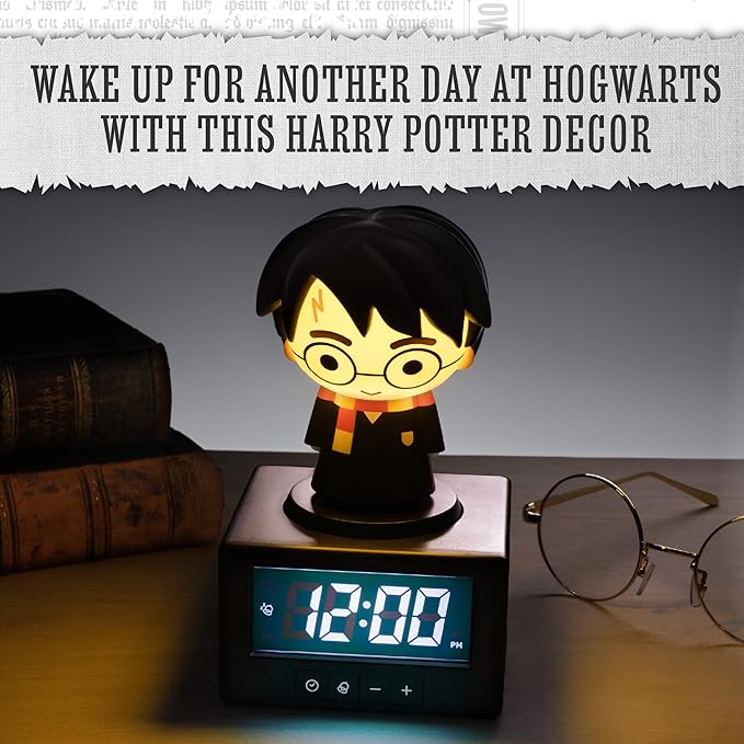 Paladone Harry Potter Digital Alarm Clock, Press Harry Potter for a Lamp or Night Light, Bedside Table Room Decor, Officially Licensed Merchandise
