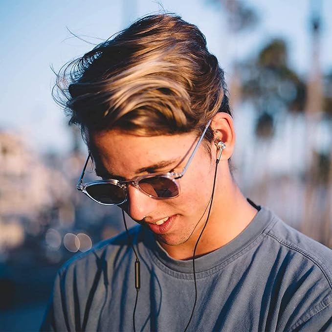 1MORE Triple Driver in-Ear Headphones with Microphone