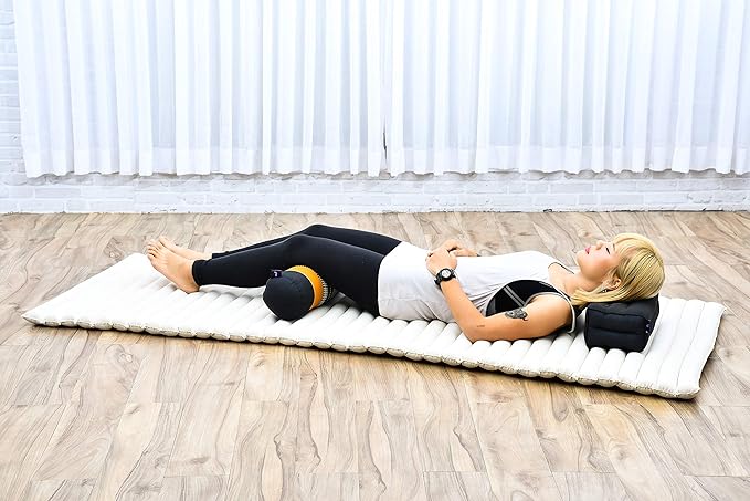 Leewadee Small Yoga Bolster – Shape-Retaining Cervical Neck Roll, Tube Pillow for Comfortable Reading, Kapok Filling, 22 x 6 x 6 inches