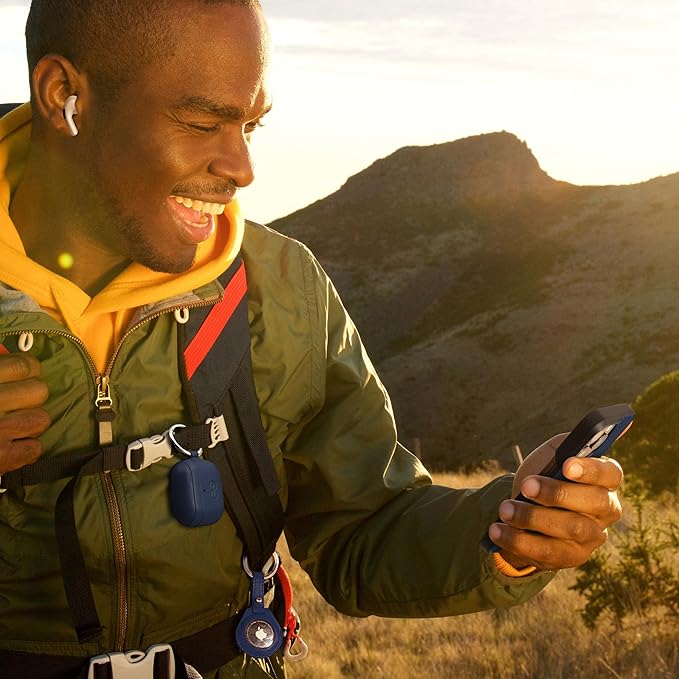 Dreem Om Case Cover with Keychain Clip Compatible with AirPods 4 for Apple AirPods 4th Generation, Vegan Leather AirPod Case for Men & Women, Luxury Earbuds Accessory for iPhone - Royal