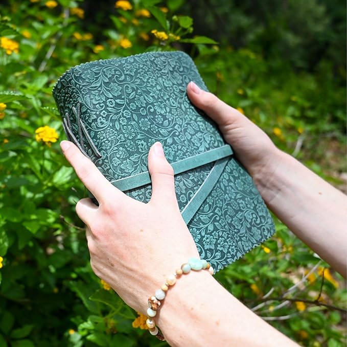 LEATHER VILLAGE Leather Bound Floral Embossed Journal for Women Men - 200 Pages, 10X7 Inches, Turquoise - Book of Shadows, Vintage Blank Paper Travel Diary, Notebook for Writing, Drawing, Sketchbook
