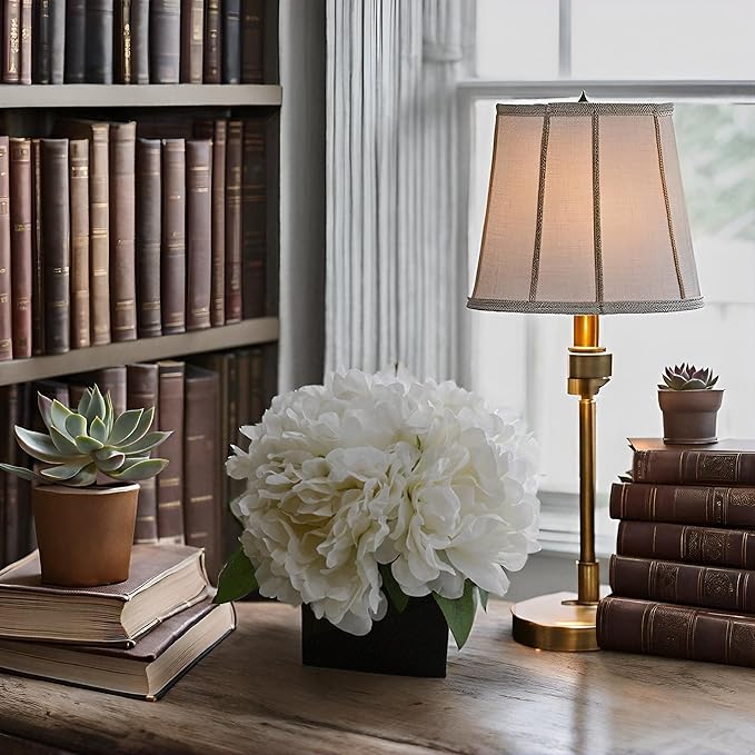 LADADA Daisy Flower with Vase Fake Artificial Daisy Bouquet Fake Plant Bonsai, Used for Home Office Wedding Decoration, Table Decoration, Window Sill Decoration (White)