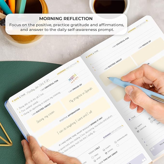 Clever Fox Four-Minute Journal – Daily Positivity Journal with Prompts – Motivational Affirmation, Mental Health & Habit Tracker (Lavender)