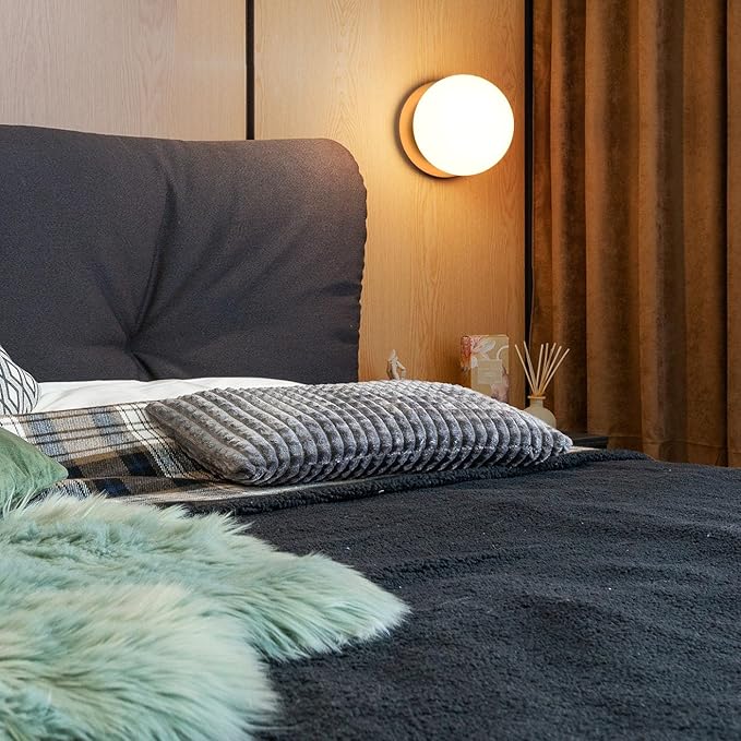 Wall Sconces, 1 Light Modern Globe Sconce in Aged Brass, Wall Light for Bedroom Bathroom Living Room & Hallway Vanity Lighting, Ceiling Light Fixture