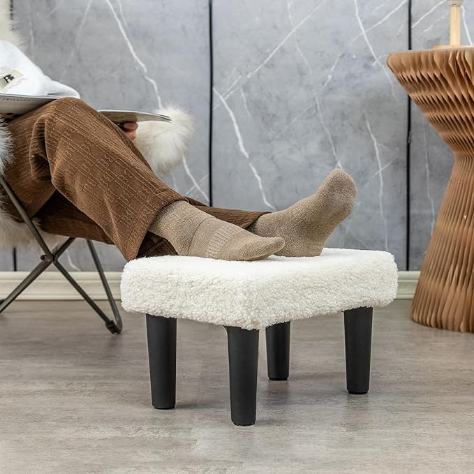 CAROLMADE Ottoman Foot Rest, Sherpa Small Ottoman Foot Stool with Legs Modern Footstool Ottomans for Living Room Entryway Office, Soft White