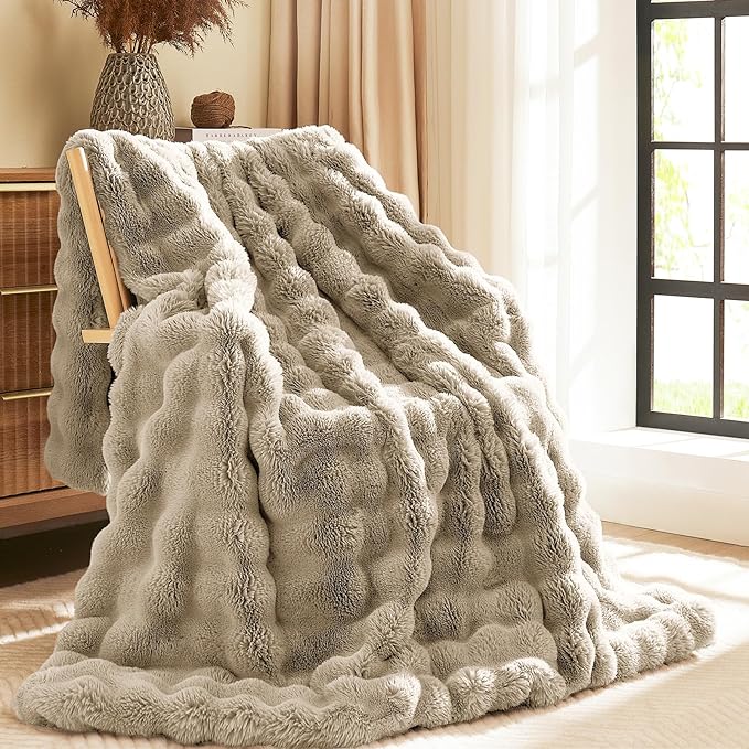 L'AGRATY Faux Rabbit Fur Blanket: 90" x 90" Queen Luxury Soft Fluffy Thick Fur Throw Blanket for Couch Bed Sofa - Cozy Plush Bubble Blankets for Winter: Flannel Fleece Decorative Blanket(Castle Grey)