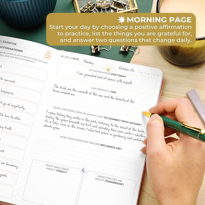 Clever Fox Gratitude Journal Premium - Happiness, Positivity & Affirmation Journal – Inspirational Daily Notebook, 6 Months (Peach Pink)