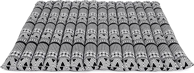 Leewadee Zabuton Seating Cushion – Square Floor Seat for Meditation Exercises, Light Yoga Mat Filled with Kapok