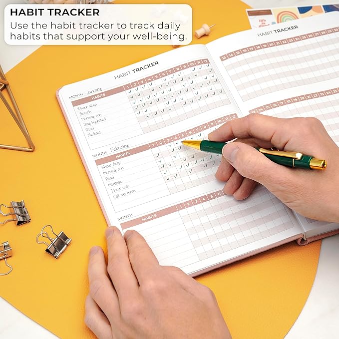 Clever Fox Positivity Journal – Daily Gratitude & Affirmation Journal with Prompts – Motivational Mental Health Journal for Women & Men with Habit Tracker – Lasts 6 Months, A5 Size (Rose Gold)